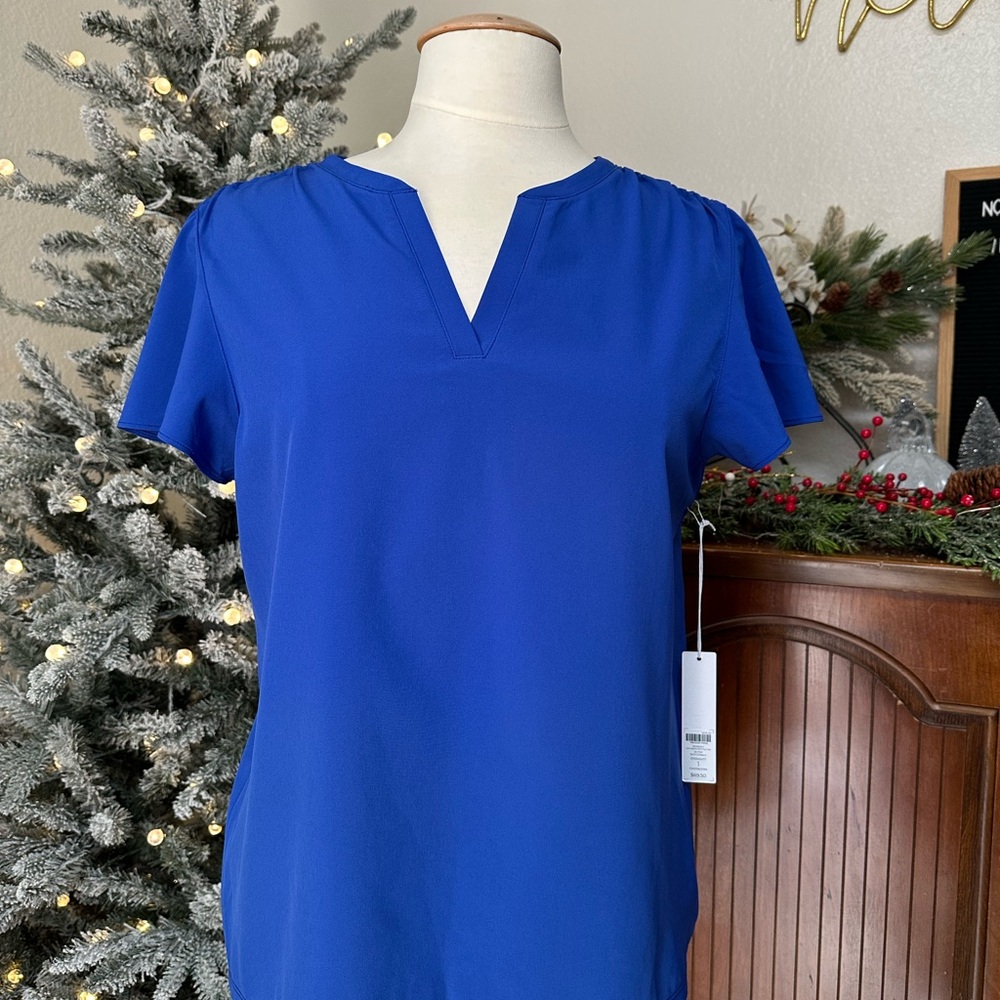 Chic Royal Blue V-Neck Blouse